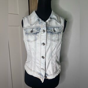 YMI Light Wash Denim Jeans Jacket Vest Y2K 90s Coastal Cowgirl Western